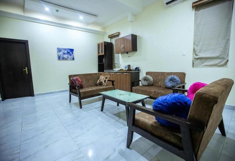 سوییت, Apartment 79 Hotel & Suite