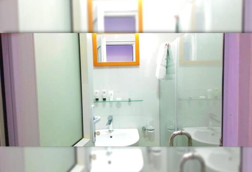 اتاق لوکس یک تخته, Apartment 79 Hotel & Suite