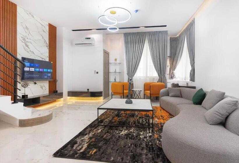 سوئیت پرزیدنت, Gta Hotel Ikeja