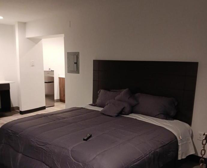 디럭스 스튜디오, Stateline Stayovers Extended Stay