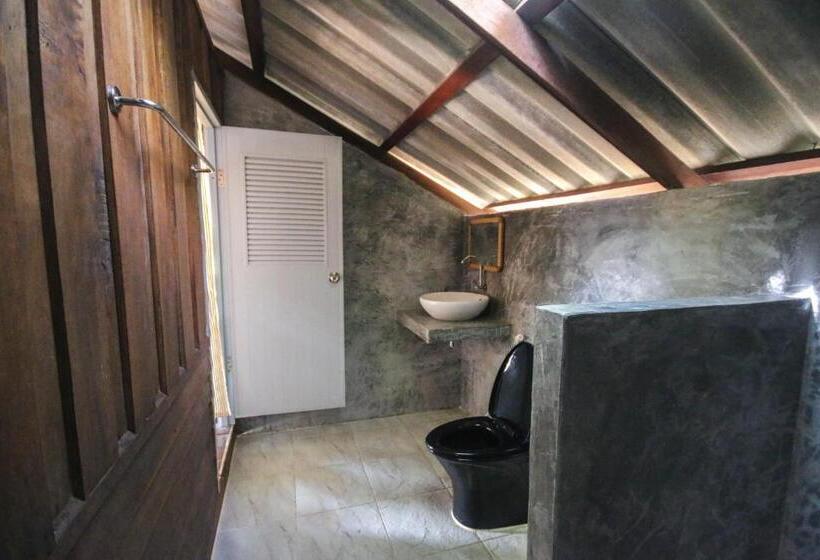 بانگلوی استاندارد با چشم‌انداز دریا, Hornbill Bungalow Koh Chang Ranong