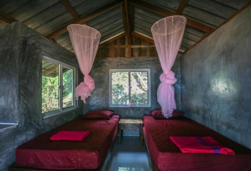 بانگلوی استاندارد با چشم‌انداز دریا, Hornbill Bungalow Koh Chang Ranong