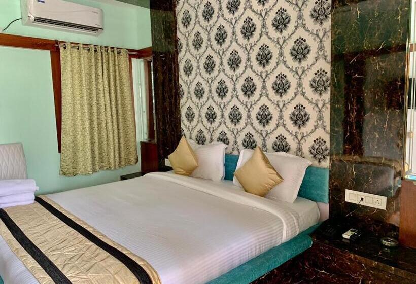 豪华房间, The Royal Beach Resort