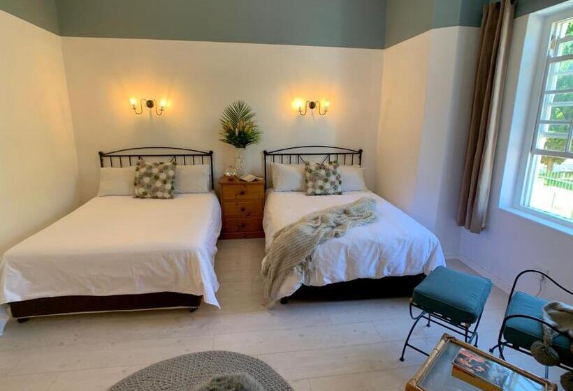 Семейный Номер, Dale Court Guest House