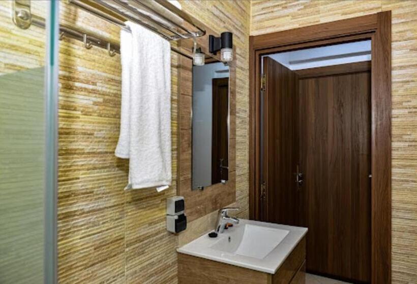 Номер Стандарт, Hôtel Badraoui