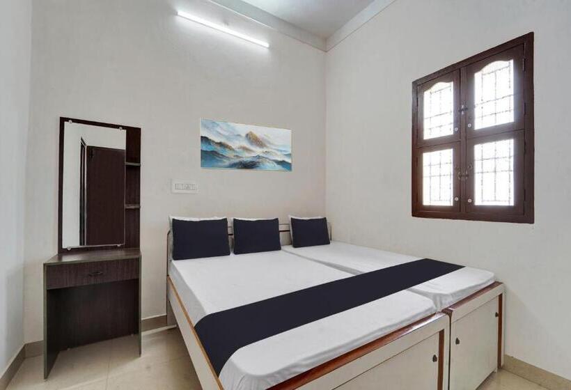 Трехместный Номер Классика, Oyo Flagship Sk Lodge