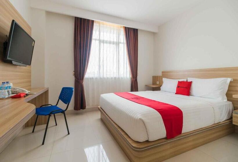Номер Deluxe, Reddoorz At Homestay Lotus 2 Pangkal Pinang