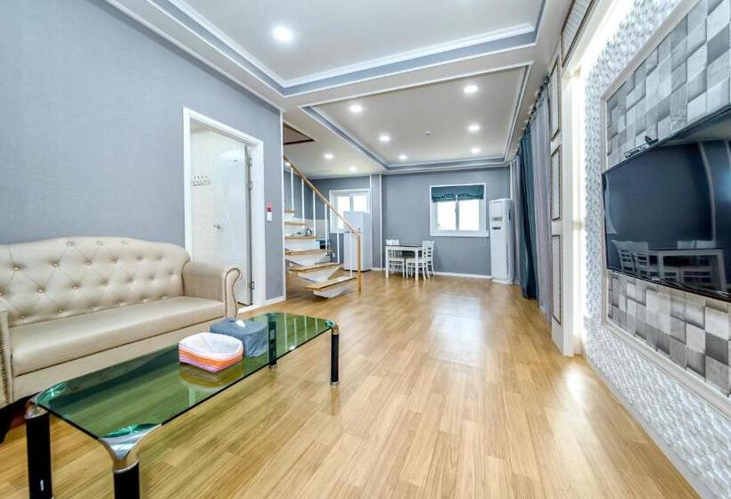 Вилла 3 Спальни, Mulddeule Shimpang Resort