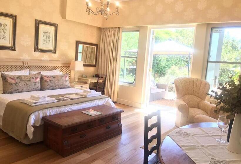 اتاق استاندارد با چشم‌انداز استخر, In The Vine Country Manor Guesthouse
