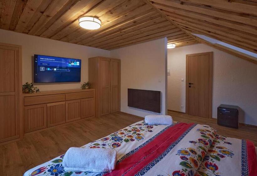Номер Стандарт, Koliba Pod Vlkolíncom