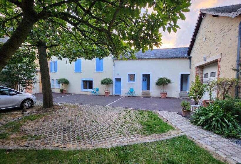 سوییت خانوادگی, Le Domaine De Bachmay