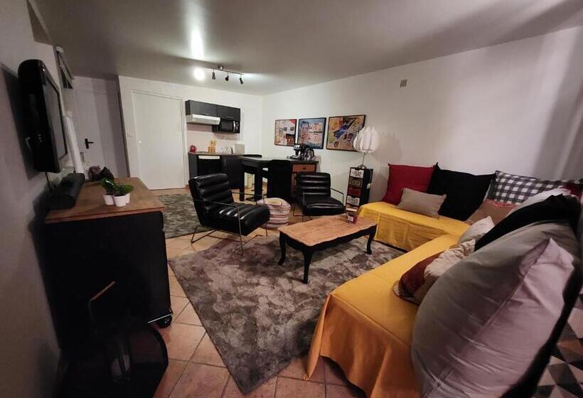 اتاق استاندارد چهار تخته, Le Domaine De Bachmay