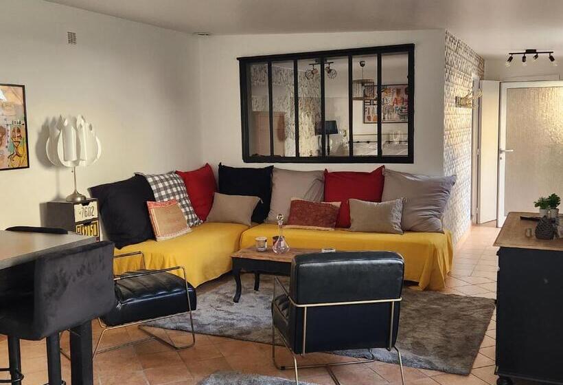 اتاق استاندارد چهار تخته, Le Domaine De Bachmay