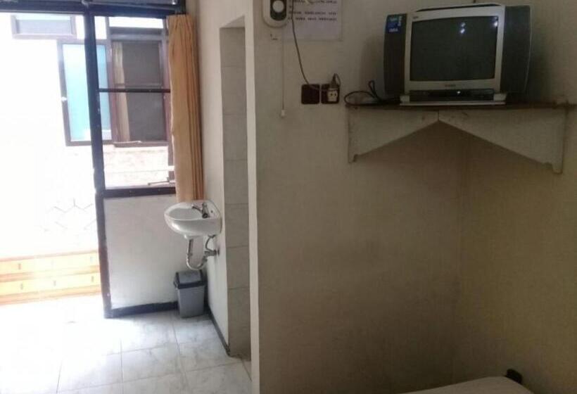 Номер Стандарт, Rumah Tourist