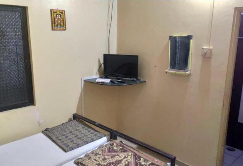 デラックスルーム, Prerna Lodge, Solapur