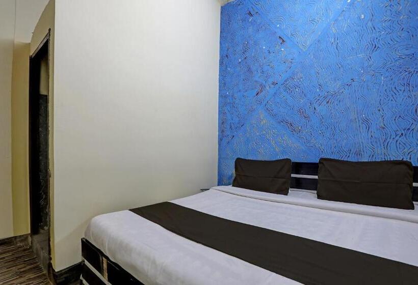 חדר קלאסי לשלושה, Oyo Hotel New Samrat