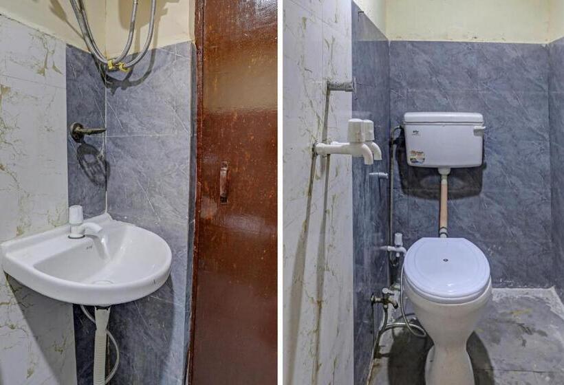 חדר קלאסי לשלושה, Oyo Hotel New Samrat