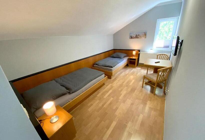 スタンダードルーム, Stadtgarten Gotha