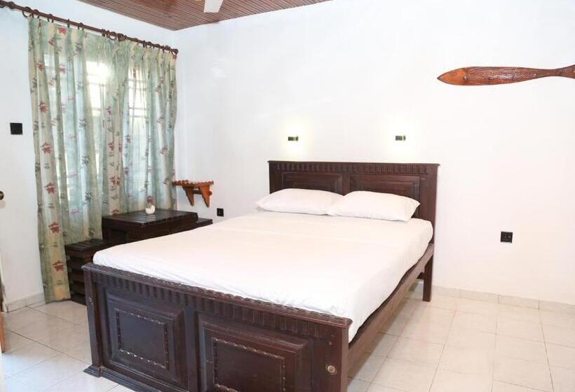 Quarto Estandar, Wave Crest Residence