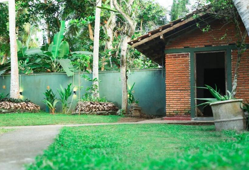 Quarto Estandar Individual com Sacada, Wave Crest Residence