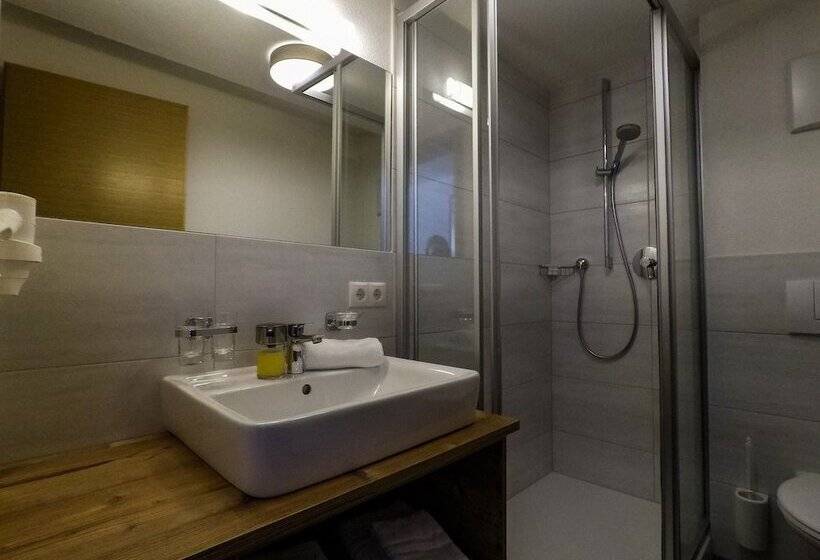 클래식 룸 더블 침대, Collina Hotel Garni