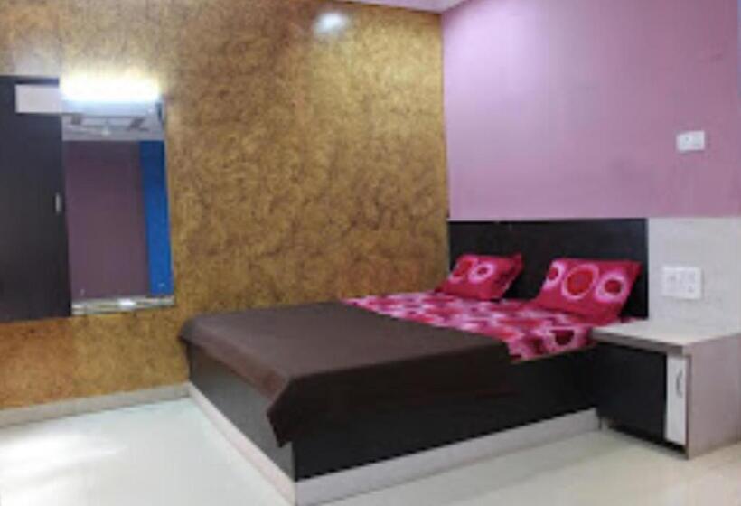 Номер Deluxe, Balwant Residence Washim