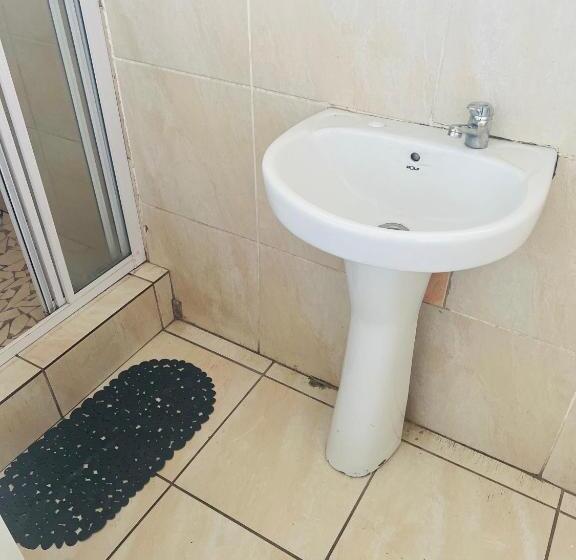 Номер Стандарт, Executive Guesthouse