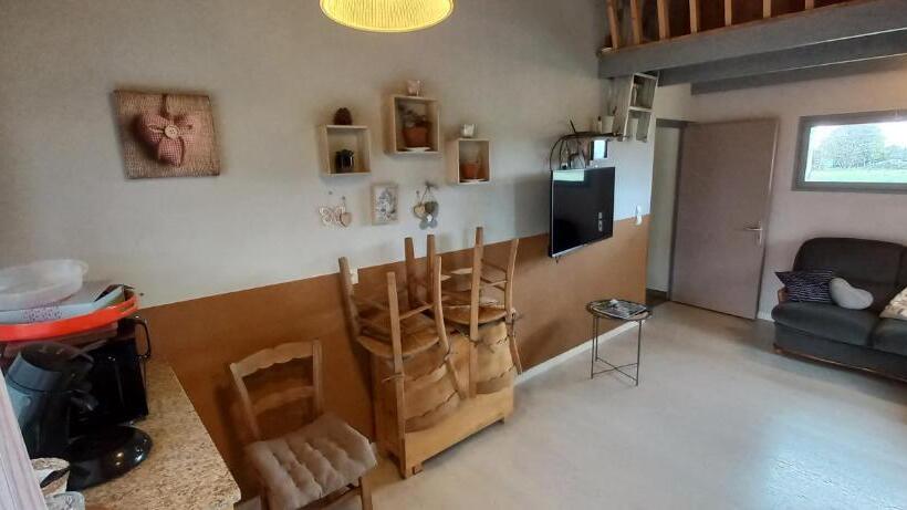 Дом 2 Спальни, Gite Cozy , Calme Proche Chinon 10 Min Et Cnpe 13min