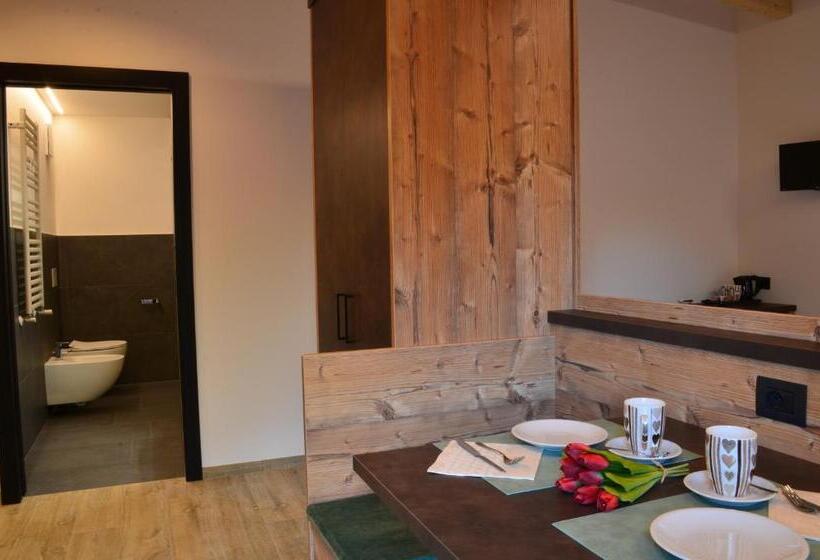 带山景的高级间, Aria Alpina Guest House Affittacamere