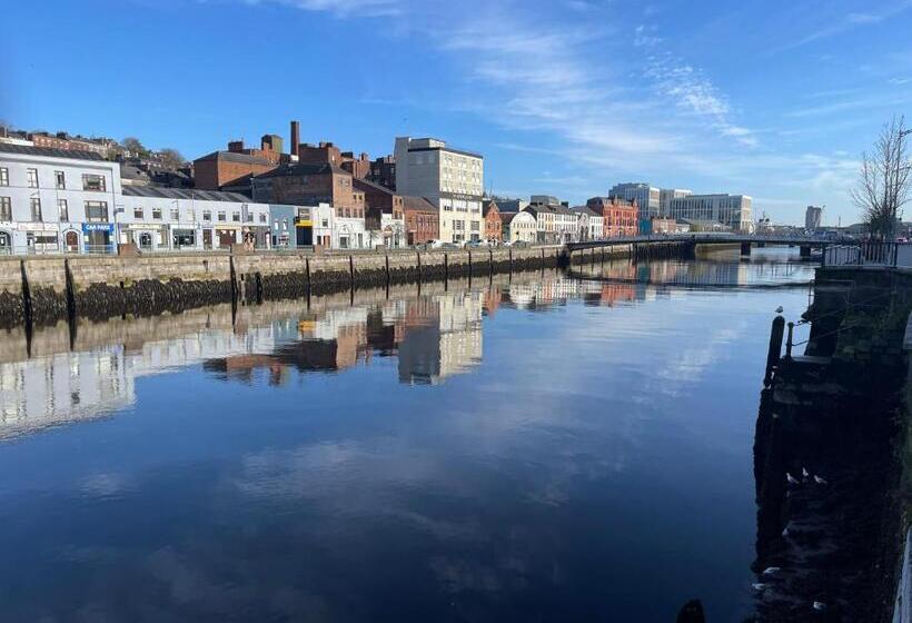 اتاق استاندارد یک نفره, Cork City En Suite Single Room