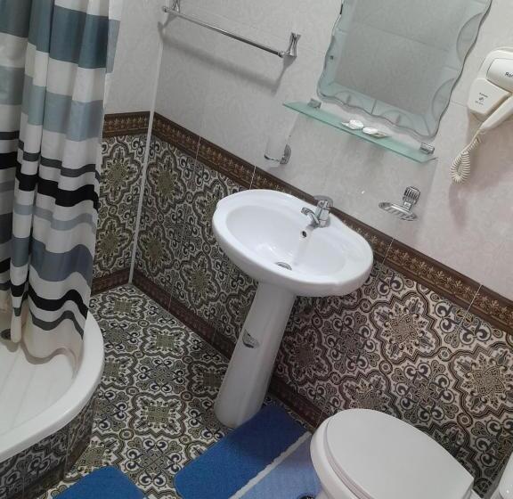 غرفة ديلوكس ثلاثية, Ravshan Guest House