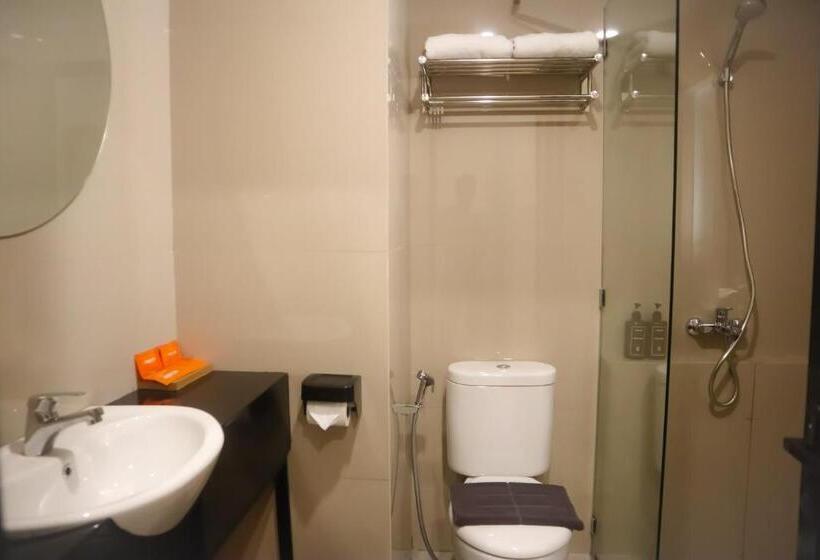 Номер Стандарт, Front One Hotel Gombong