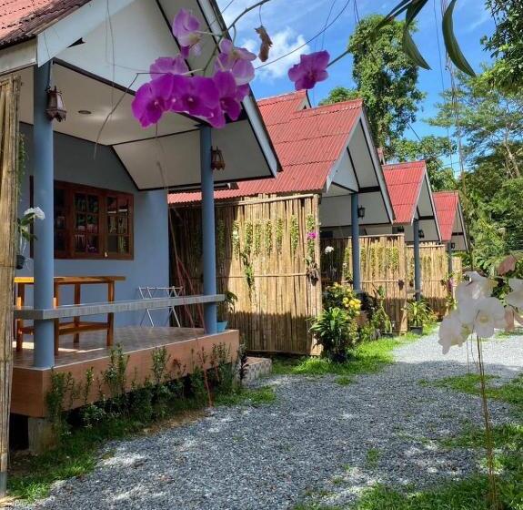 سوئیت با بالکن, Kannika Resort