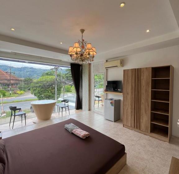 マウンテンビュースタンダードルーム, Petunya Phuket Guest House