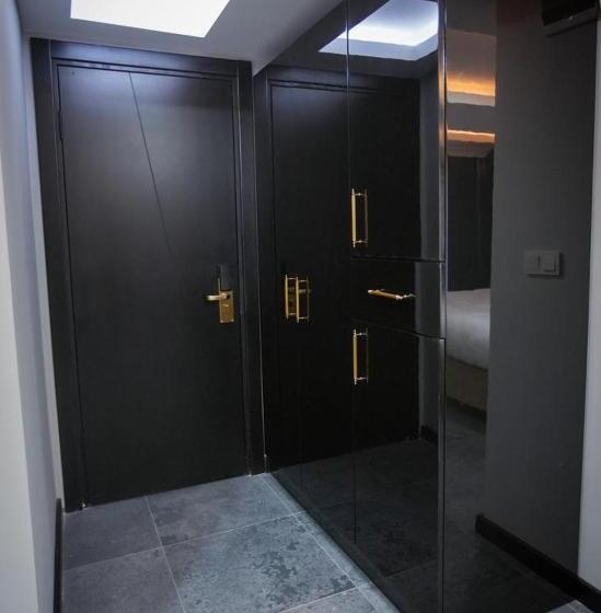 Номер Стандарт, Ky Continental Apartments