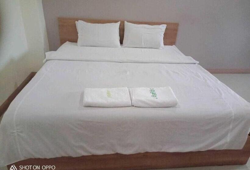 스탠다드 룸 킹사이즈 침대, Bumnsaya Place บุญสะญา เพลส