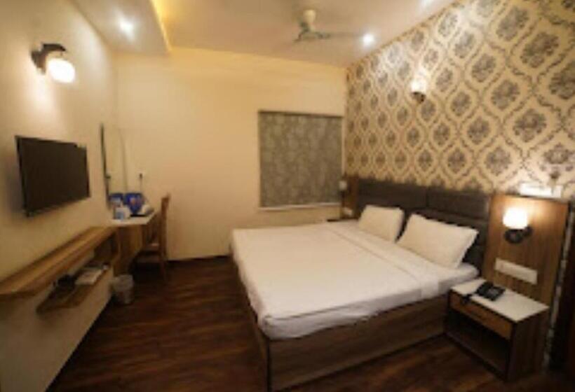 اتاق لوکس, Del