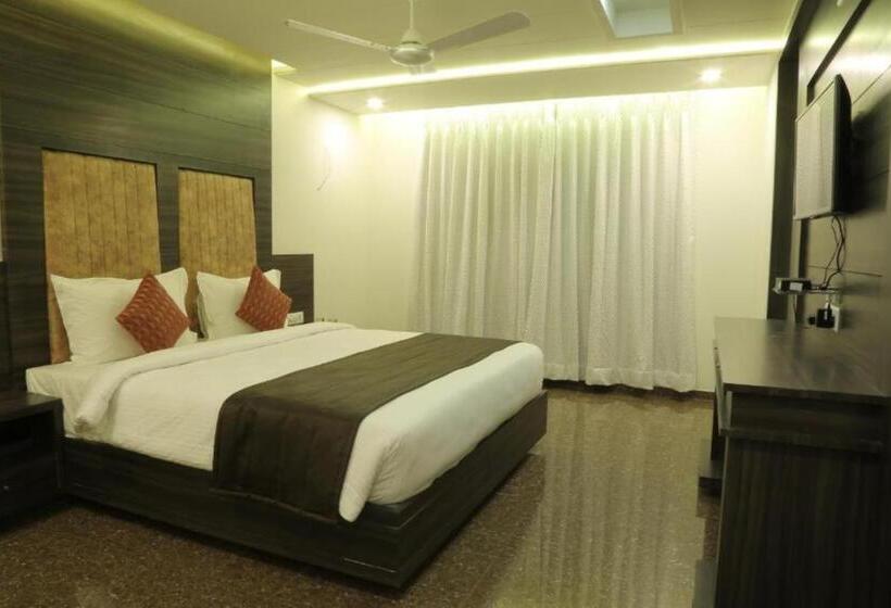 Номер Deluxe, Roma Kristo, Dwarka
