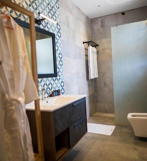 اتاق استاندارد با چشم‌انداز دریاچه, Tabebuia Spa And Safari Resort