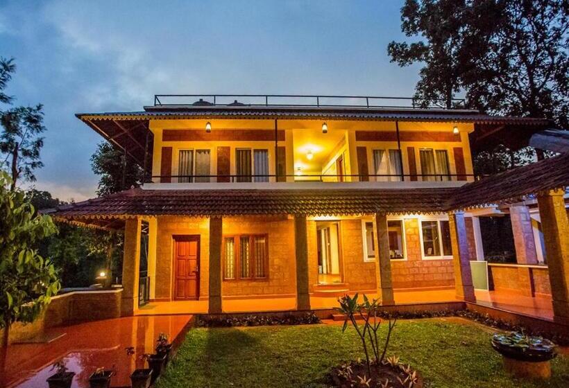 Номер Стандарт Вид на Горы, Wild Courtyard Wayanad Resort