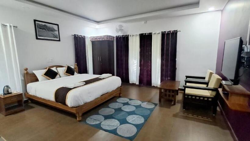 سوییت خانوادگی, Istays   Risi Villa, Yercaud