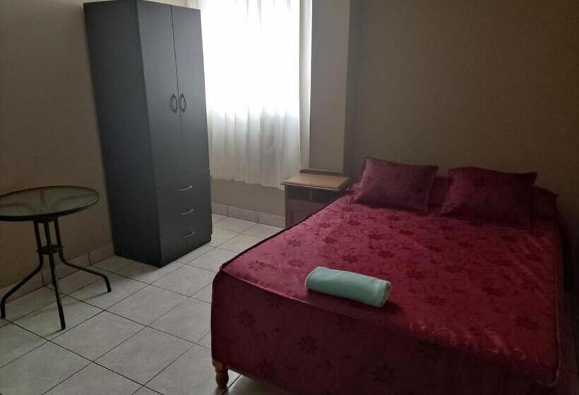 اتاق استاندارد, Hospedaje San Camilo Tacna