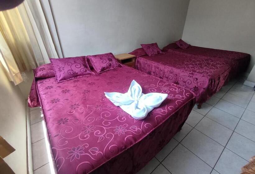 اتاق خانوادگی, Hospedaje San Camilo Tacna