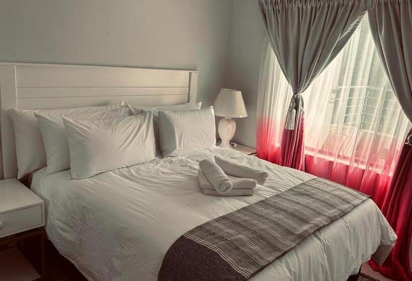 Quarto Familiar, The Hide In Sandton