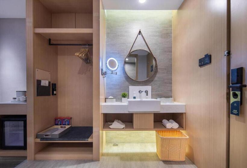 Superior Interior Room, Atour Hotel Hefei North Square South Station