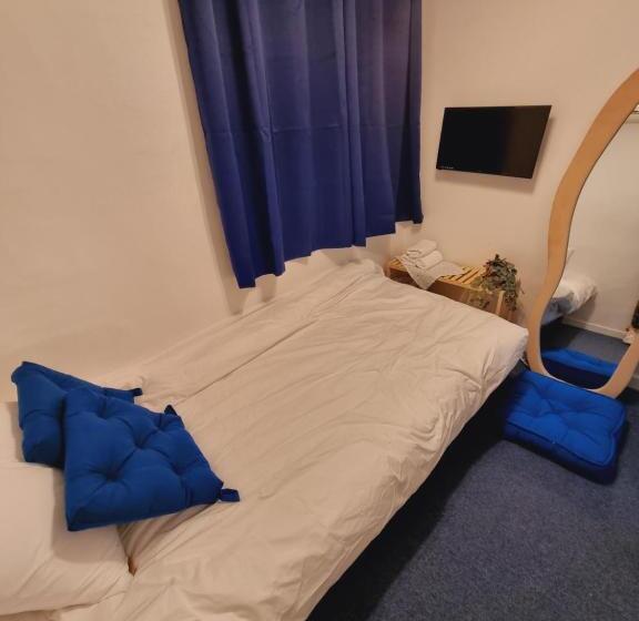 اتاق استاندارد یک نفره, Space Guesthouse