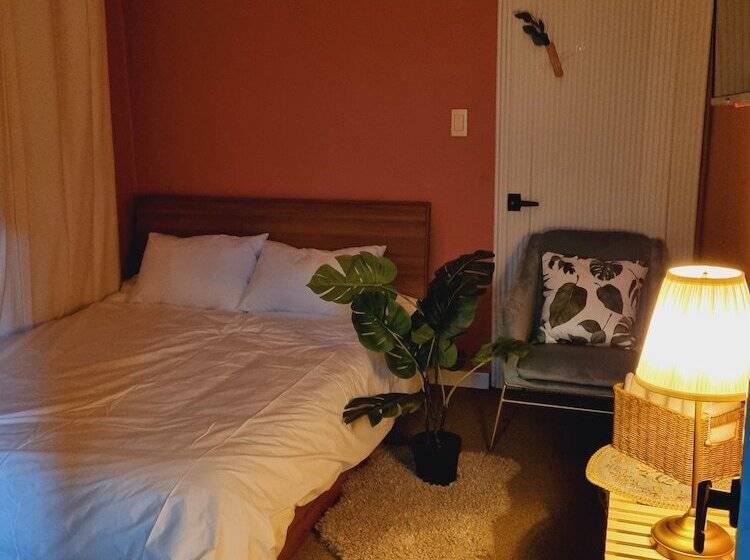 اتاق استاندارد, Space Guesthouse