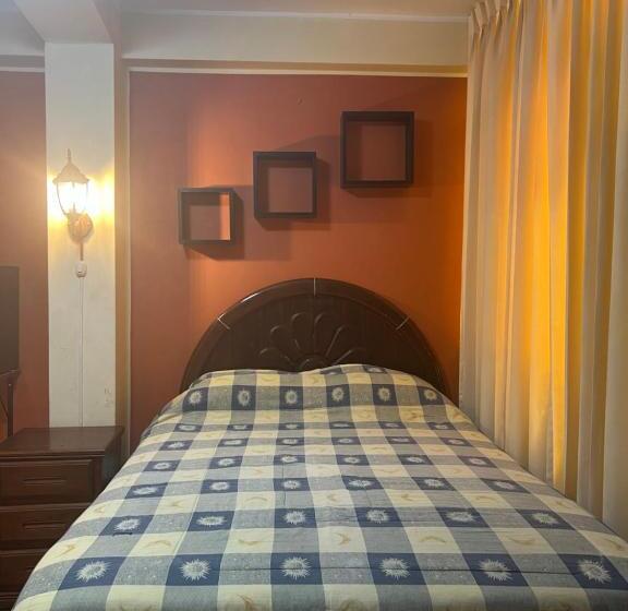 اتاق استاندارد با وان آب گرم, Arc & Suites
