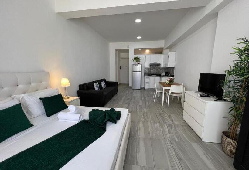 سوییت لوکس, Atlantic Suites   Great Location   Beach, Restaurants And Bars