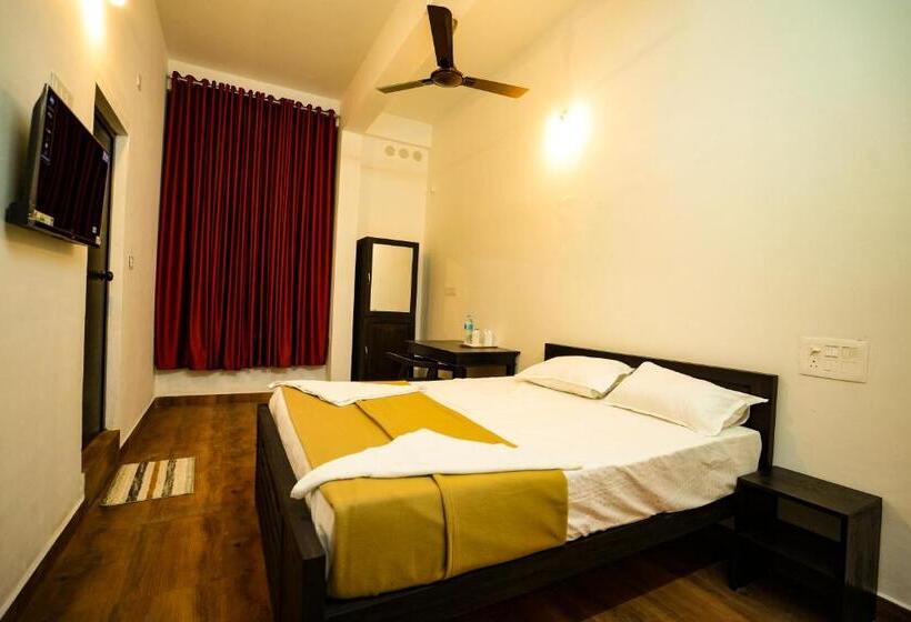 Номер Стандарт, Ek Residency